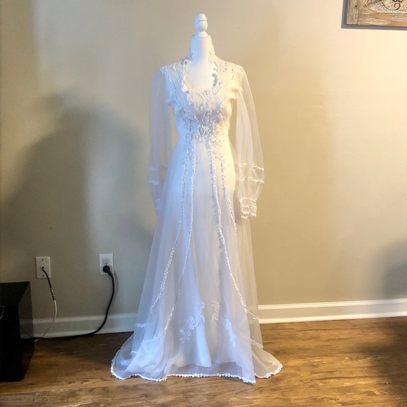 winter white wedding dresses